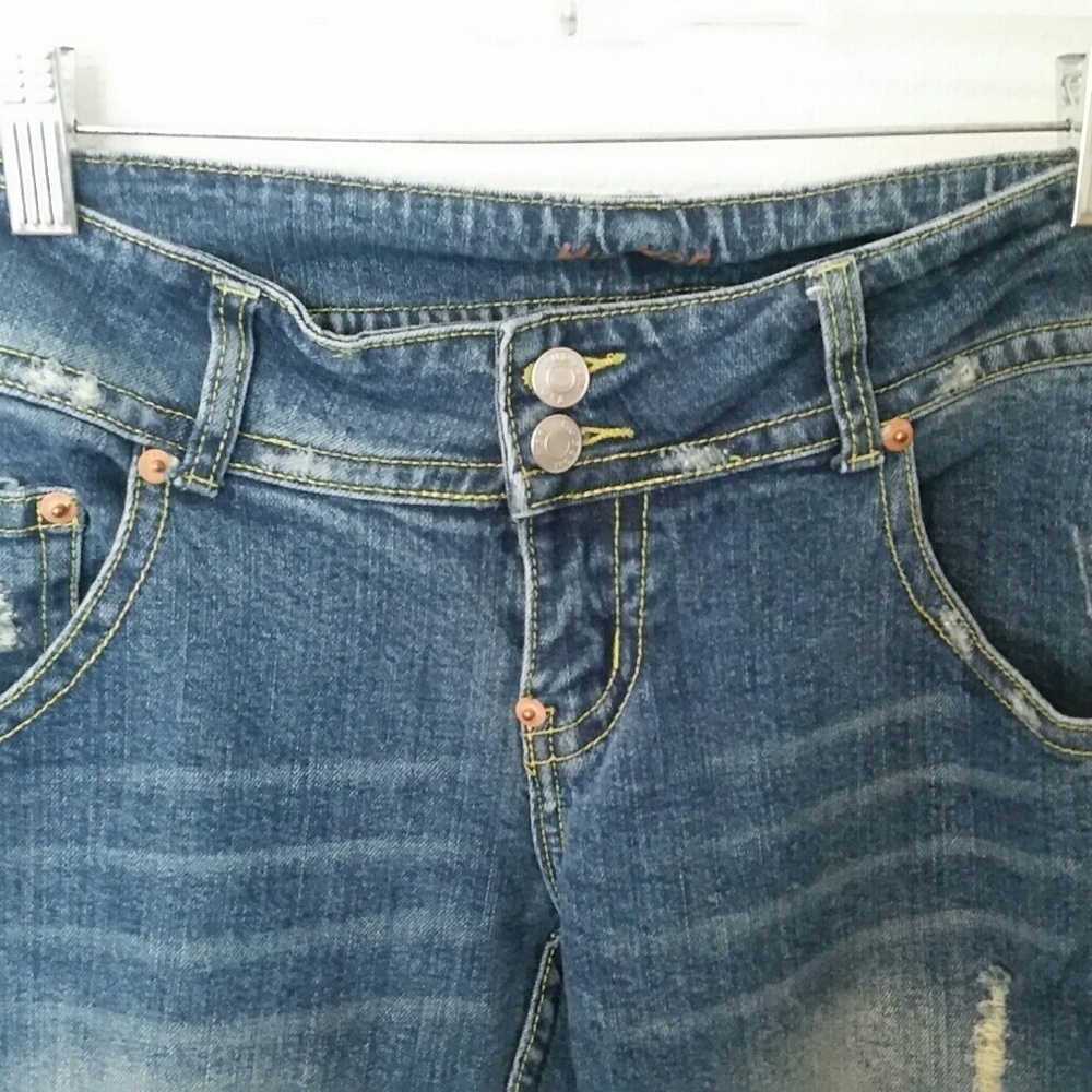 Hudson Distressed Boot Cut Jeans EUC Size 27 B3 - Picture 2 of 8
